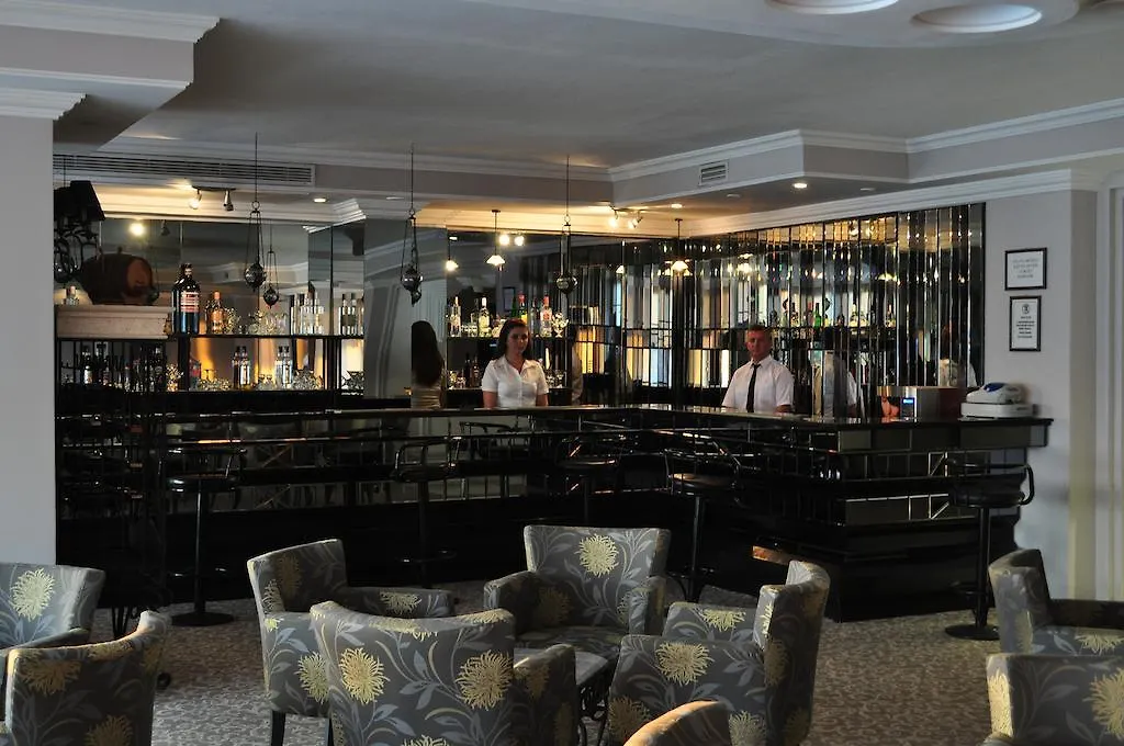 Grand Ozcelik Hotel Kusadasi 3*,