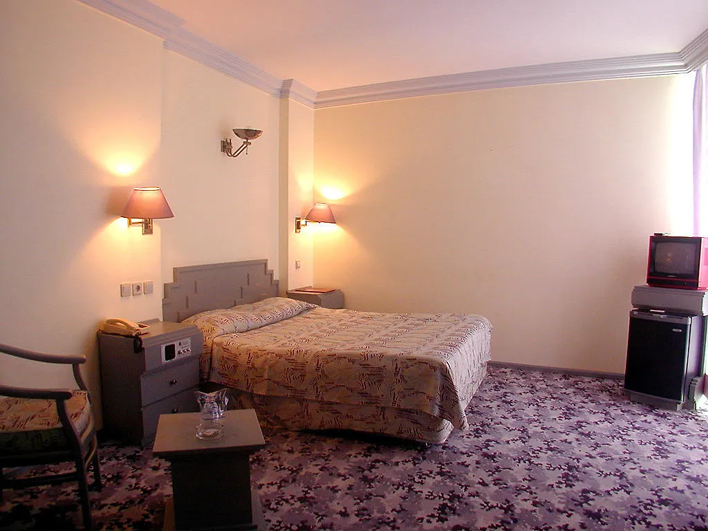 Grand Ozcelik Hotel Kusadasi
