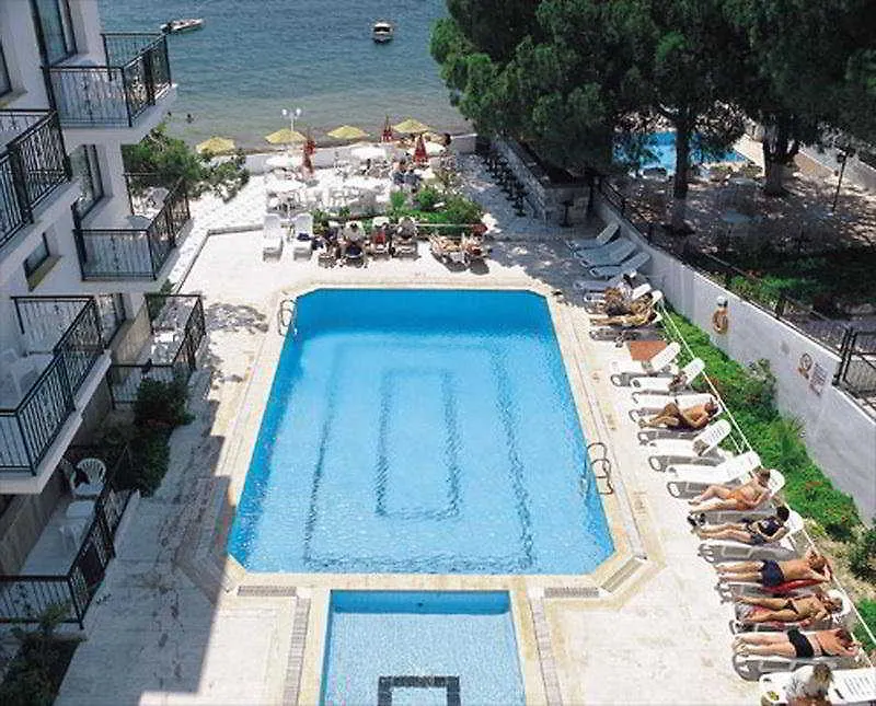 ***  Grand Ozcelik Hotel Kusadasi Turquía